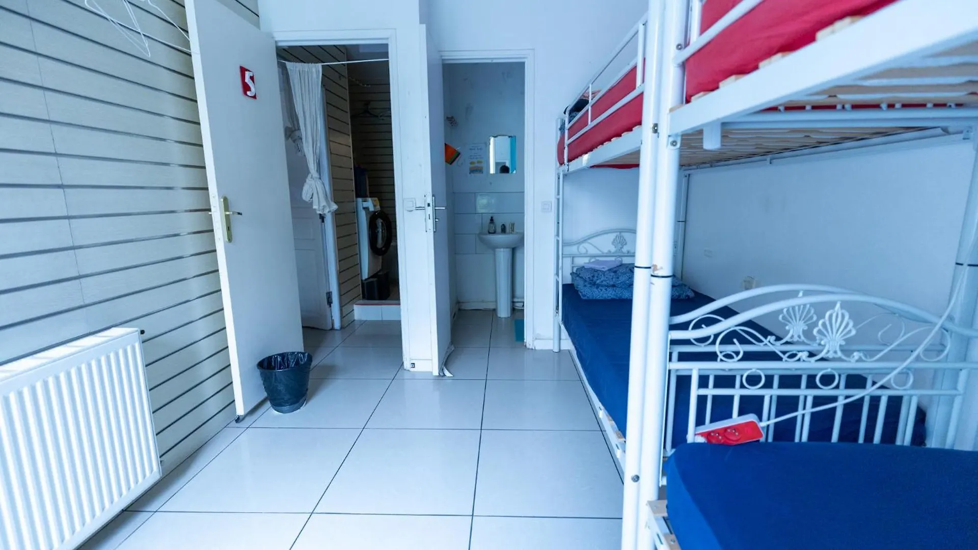 Korean Style Minbak Number Two Hostel Paris